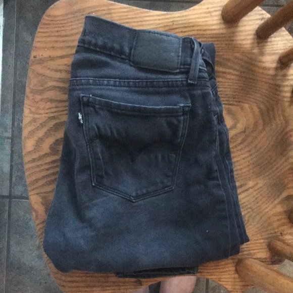 Black Levi’s 710 Super Skinny - Picture 1 of 3